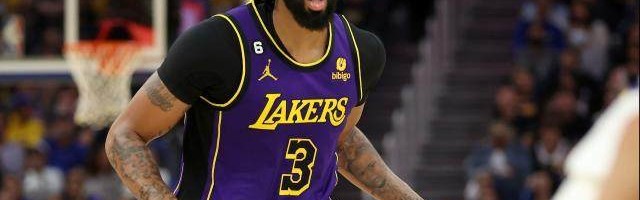 三亿体育官网-玻璃人属性令浓眉饱受质疑 打满82场成新赛季目标