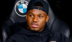 三亿体育app-西媒：巴萨和摩纳哥平摊法蒂的薪水，摩纳哥本想承担30%但被拒绝