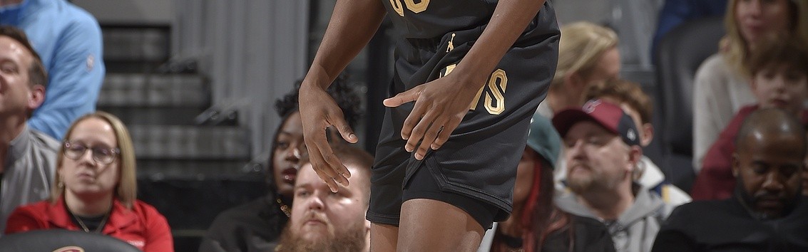 高效全能！汤姆林12中9贡献全场最高22分13板外加4助2断1帽