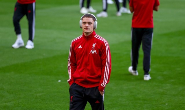 TA：去年欧冠作客利物浦给维尔茨留下深刻印象，范迪克也参与招募