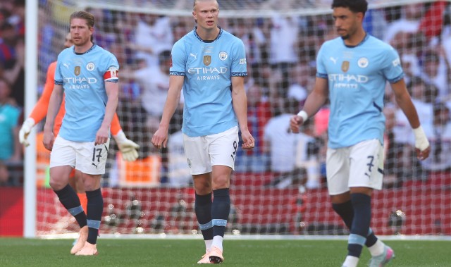 曼城赛季回顾：遭四大皆空；雷速老哥评分刘易斯、福登倒数前二